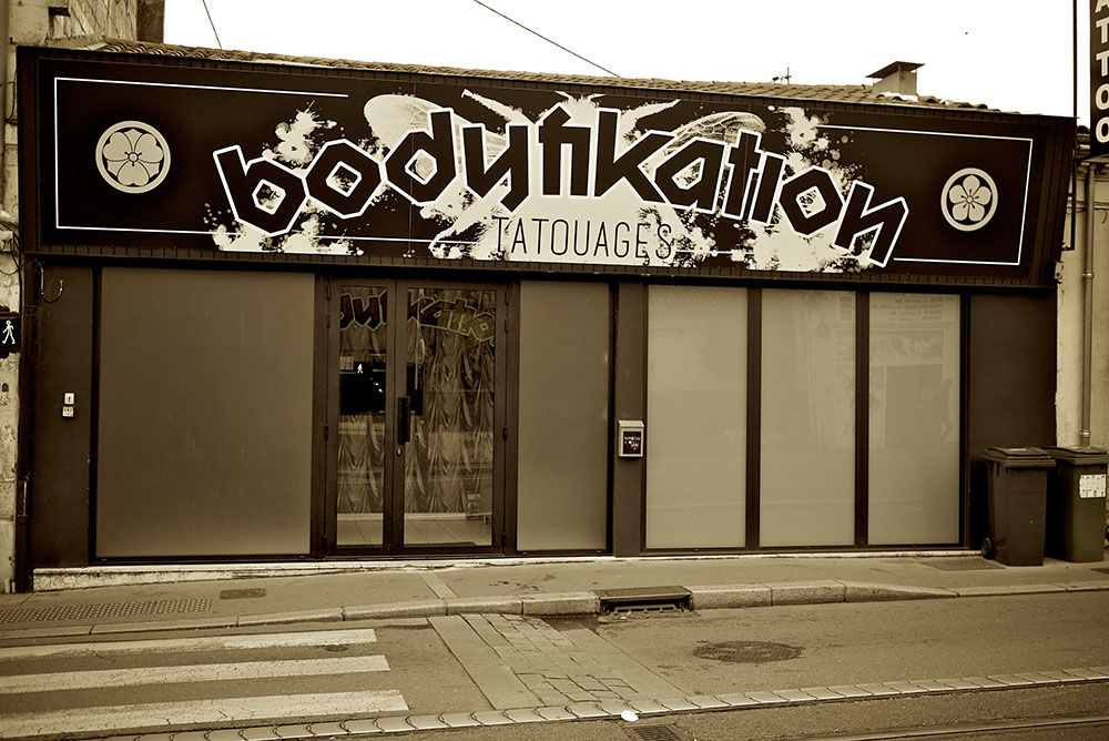 Meilleur tatoueur tatoueuse sur Bordeaux Talence japonais floral tatou tattoo tatouage tatouages